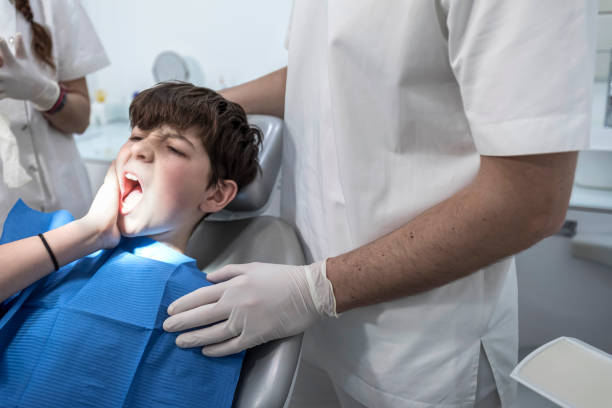 Best Emergency Tooth Extraction in Hillcrest Heights, MD